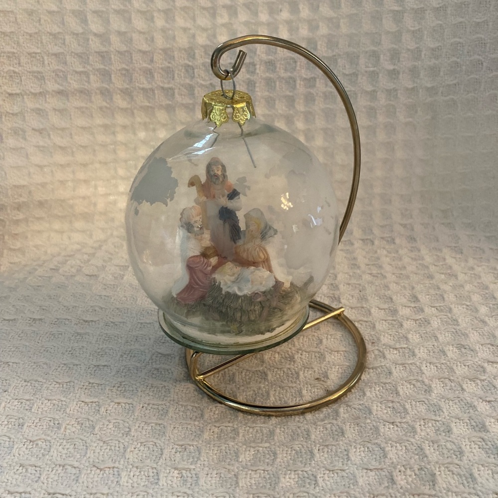 House Of Lloyd 1993 Around The World Glass Nativity Christmas Ornament & Stand